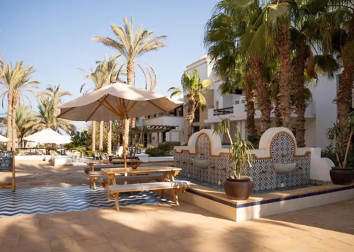 Scenic Cosy Nest - Infinity Pool - Ancient Sands